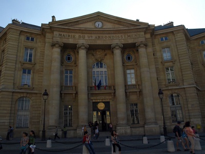 Front of the Mairie for the Vth Arrondissement.JPG